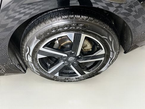 Used 2024 Nissan Sentra SV image 11