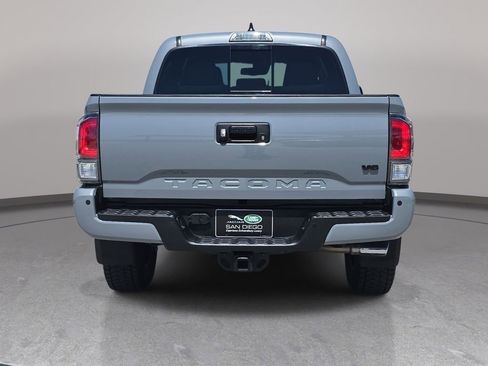 Used 2021 Toyota Tacoma TRD Sport w/ Technology Package image 7