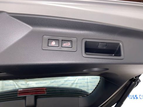 New 2026 Subaru Forester Touring AWD/4WD image 15