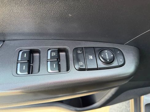 Used 2018 Kia Sportage LX AWD/4WD image 24