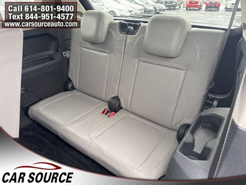 Used 2020 Volkswagen Tiguan S image 27