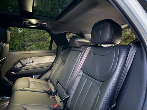 New 2025 Land Rover Range Rover Sport Dynamic SE image 13