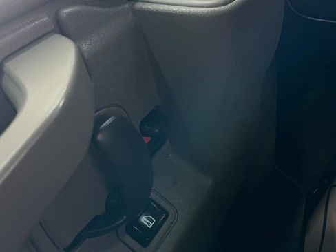 Used 2017 Chevrolet Express 2500 LS image 27