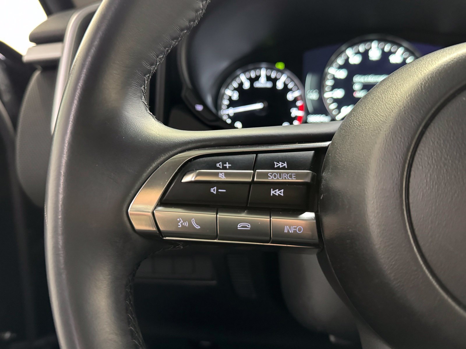 Used 2025 MAZDA CX-50 AWD 2.5 S w/ Preferred Package image 21