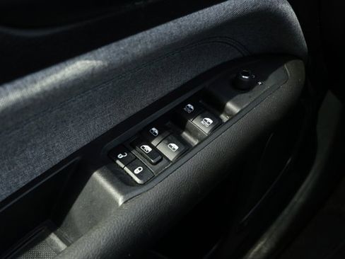 Used 2024 Jeep Compass Latitude w/ Altitude Special Edition image 20