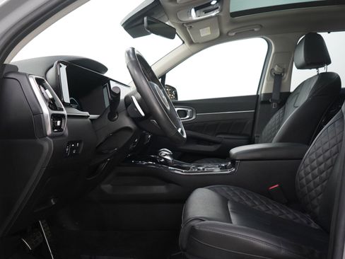 Used 2023 Kia Sorento SX AWD/4WD image 24