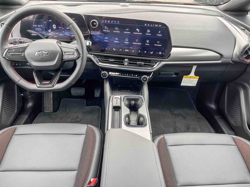 New 2026 Chevrolet Equinox EV RS image 11