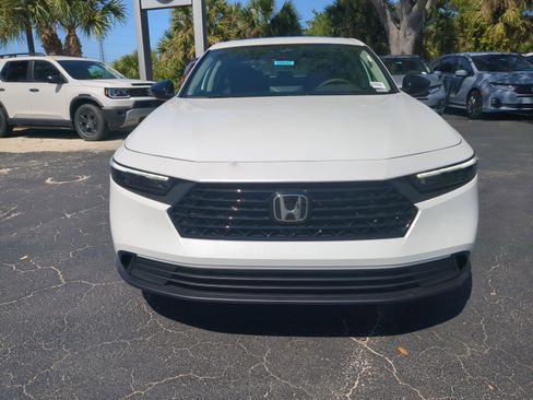 New 2025 Honda Accord SE image 9
