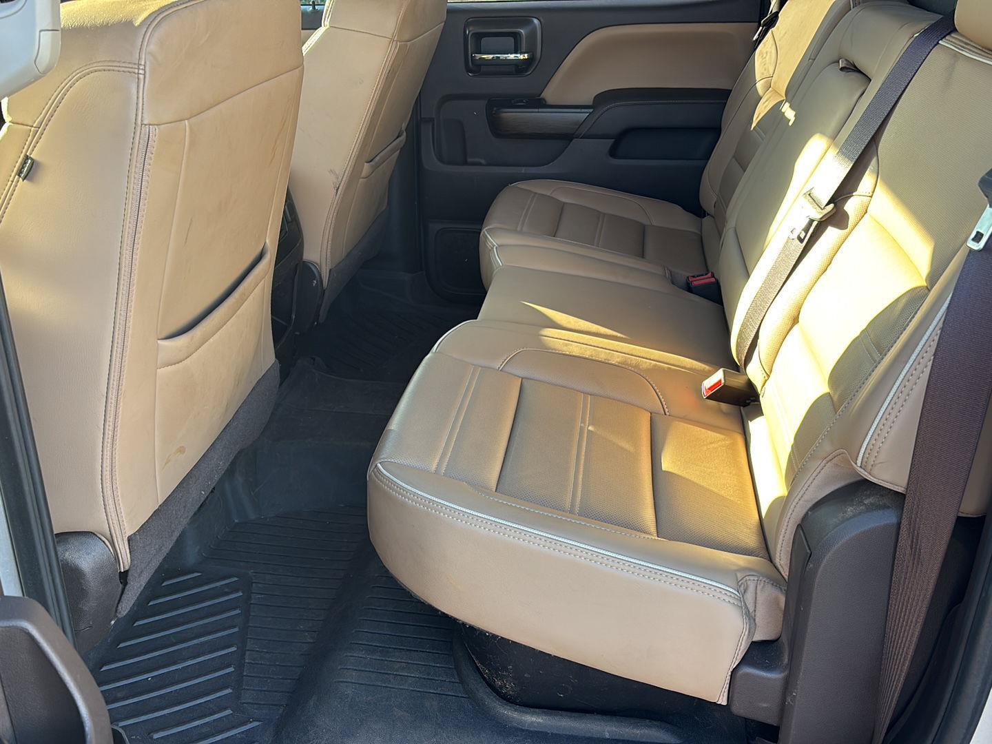 Used 2018 GMC Sierra 2500 Denali w/ Duramax Plus Package AWD/4WD image 15