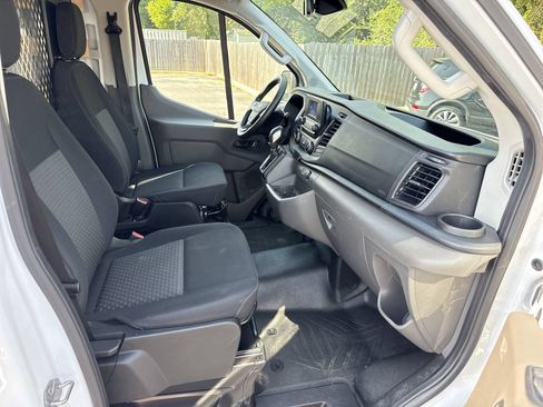 Used 2024 Ford Transit 250 Low Roof w/ Exterior Upgrade Package RWD image 30
