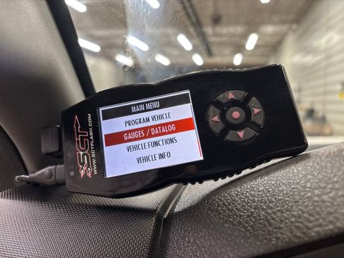 Used 2015 Ford F250 XL w/ Power Equipment Group AWD/4WD image 17
