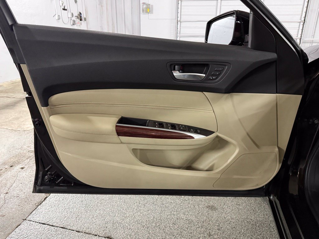 Used 2015 Acura TLX FWD image 21