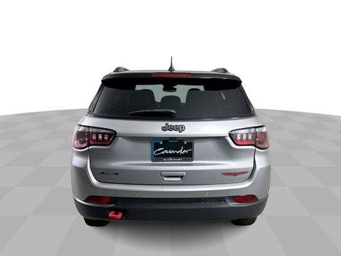 Used 2024 Jeep Compass Trailhawk AWD/4WD image 7