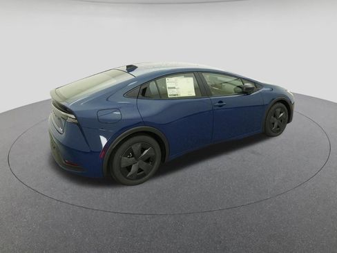 New 2026 Toyota Prius Plug-In Hybrid FWD image 9