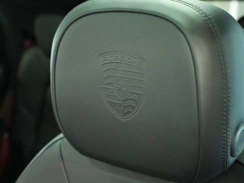 New 2026 Porsche Cayenne Coupe AWD/4WD image 35