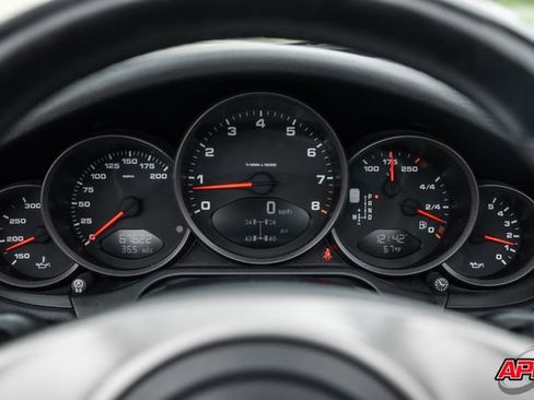 Used 2009 Porsche 911 Carrera RWD image 10