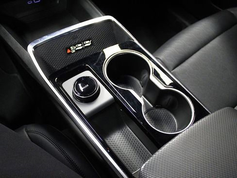 Used 2026 Chevrolet Equinox LT w/ Convenience Package II image 22