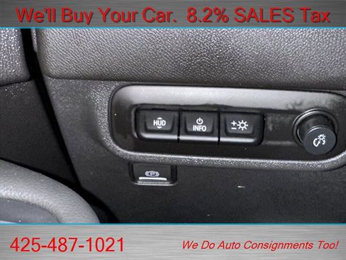 Used 2024 GMC Terrain Denali w/ Denali Premium Package image 33