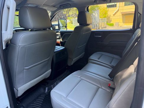 Used 2018 GMC Sierra 3500 SLT w/ Duramax Plus Package AWD/4WD image 24