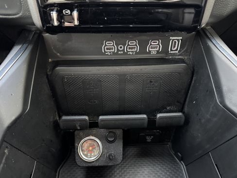 Used 2025 RAM 1500 Laramie image 21