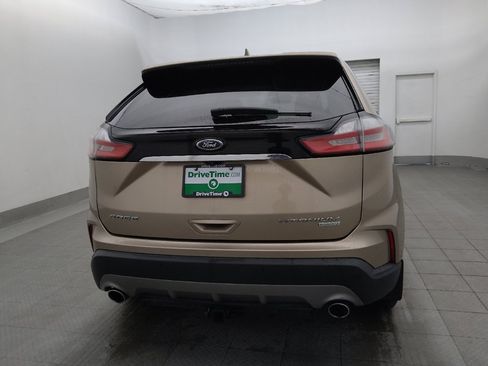 Used 2020 Ford Edge Titanium w/ Equipment Group 301A FWD image 7