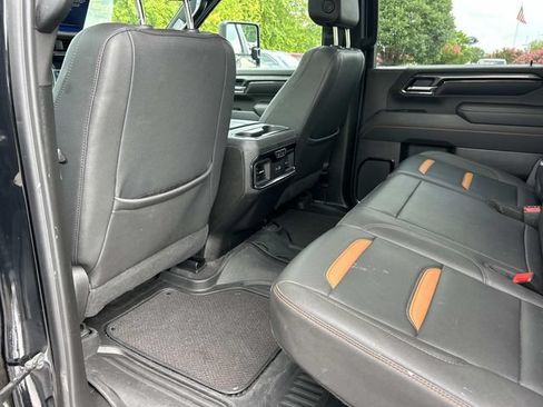 Used 2024 GMC Sierra 2500 AT4 w/ AT4 Premium Plus Package AWD/4WD image 19