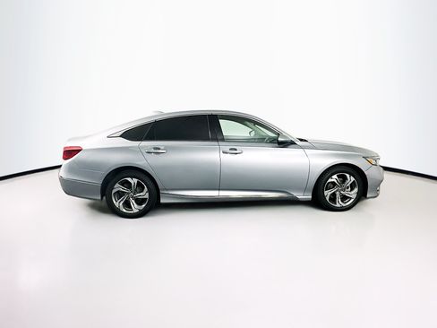 Used 2019 Honda Accord EX-L image 10