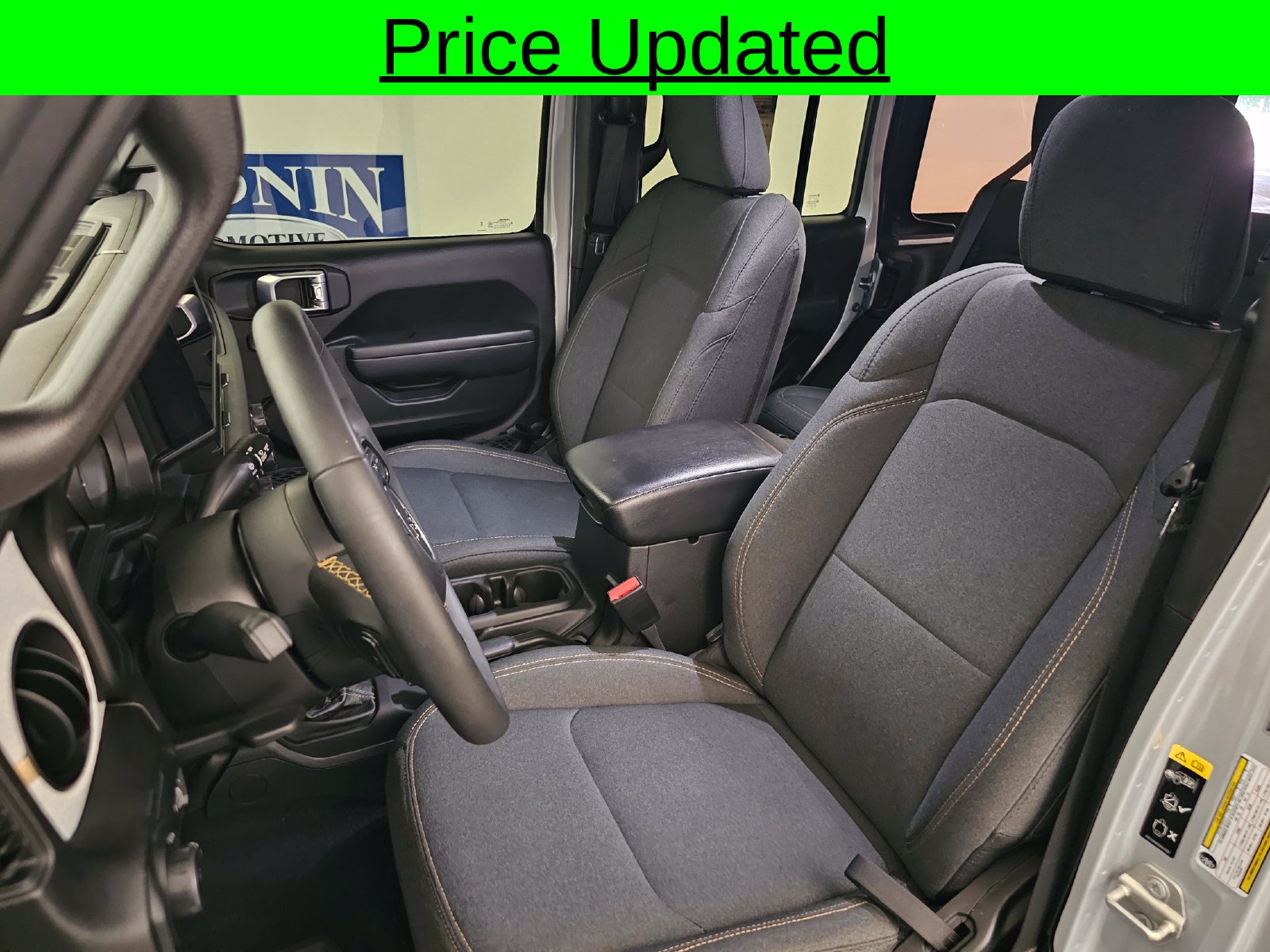 Used 2024 Jeep Wrangler Unlimited Sport AWD/4WD image 6