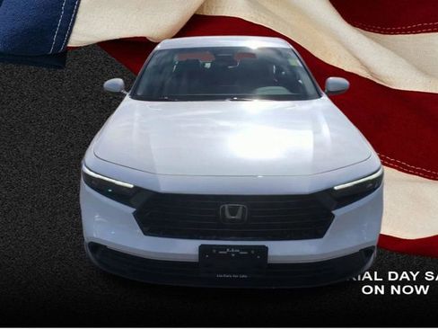 Certified 2025 Honda Accord LX image 3