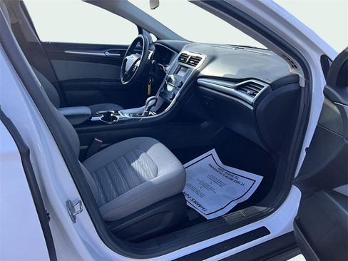 Used 2016 Ford Fusion S image 16