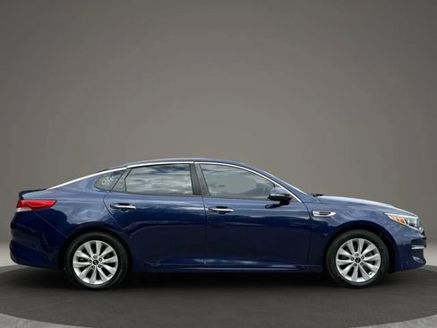 Used 2016 Kia Optima EX image 10