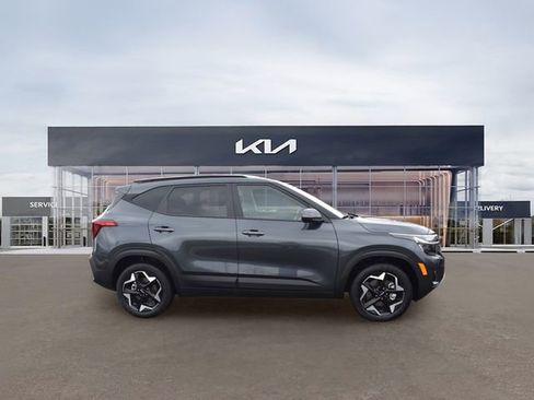 New 2026 Kia Seltos S AWD/4WD image 2