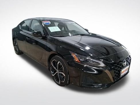 Certified 2023 Nissan Altima 2.5 SR image 7