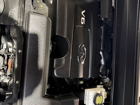 Used 2019 INFINITI QX60 Luxe w/ Essential Package image 9