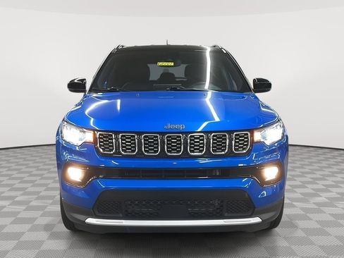 Used 2025 Jeep Compass Limited AWD/4WD image 2