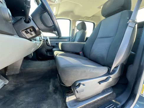 Used 2013 Chevrolet Silverado 1500 LS image 16