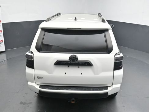 Used 2019 Toyota 4Runner TRD Off-Road Premium AWD/4WD image 16