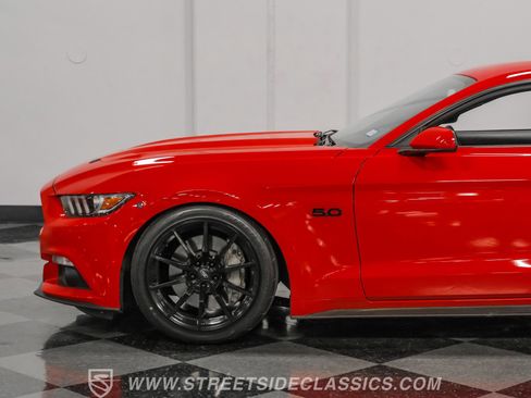 Used 2017 Ford Mustang GT RWD image 21