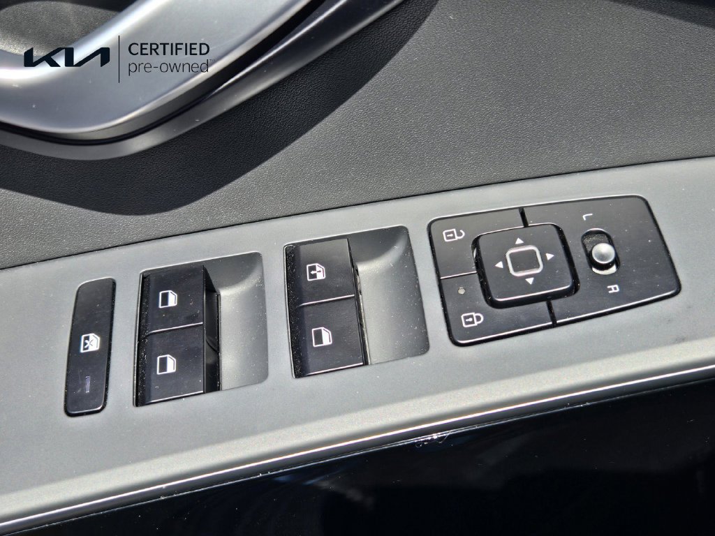 Certified 2023 Kia Niro Wind FWD image 26