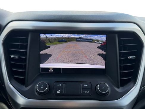 Used 2022 GMC Acadia SLT AWD/4WD image 9