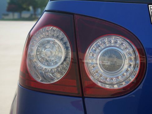 Used 2008 Volkswagen R32 image 13