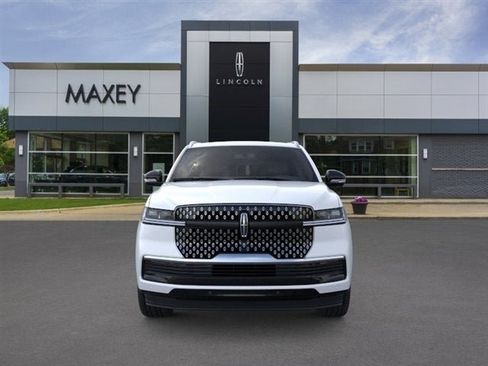 New 2026 Lincoln Navigator L Reserve AWD/4WD image 98