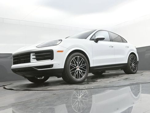 New 2026 Porsche Cayenne Coupe image 30