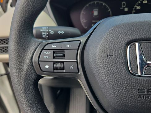 New 2026 Honda HR-V LX image 17