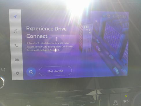 Used 2024 Toyota Highlander XLE image 25