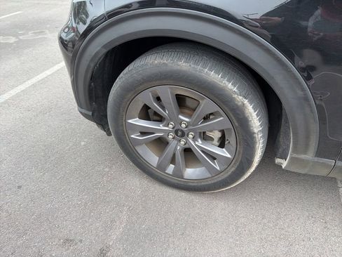 Used 2022 Ford Explorer XLT w/ Equipment Group 202A RWD image 24