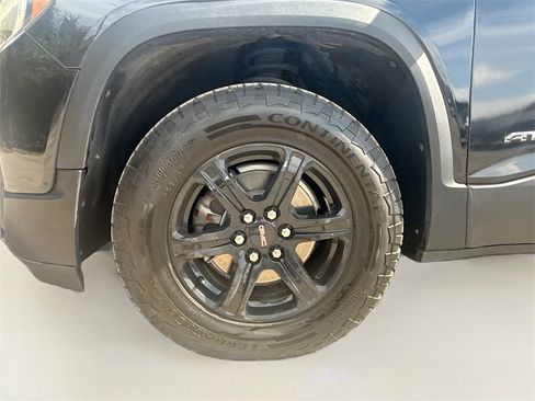 Used 2022 GMC Acadia AT4 w/ Technology Package image 34