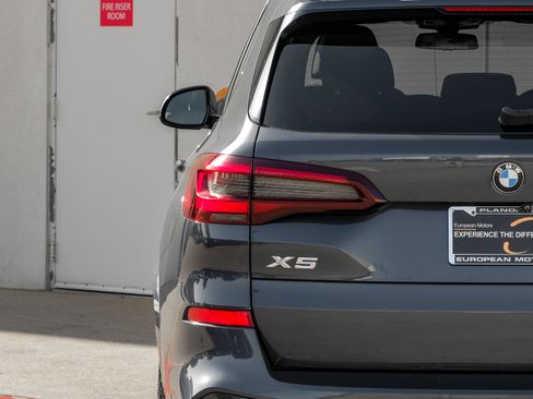 Used 2022 BMW X5 xDrive40i w/ M Sport Package AWD/4WD image 61