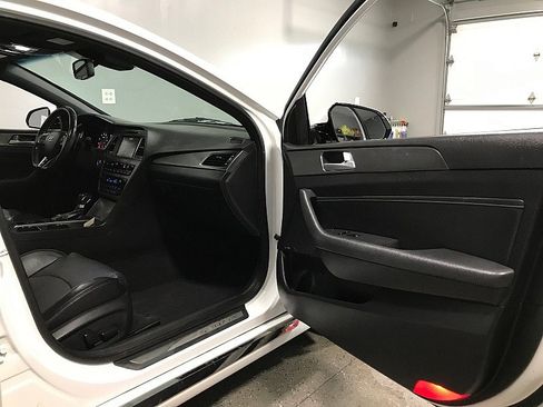 Used 2015 Hyundai Sonata Limited 2.0T FWD image 12