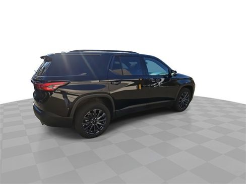 Certified 2023 Chevrolet Traverse RS image 8